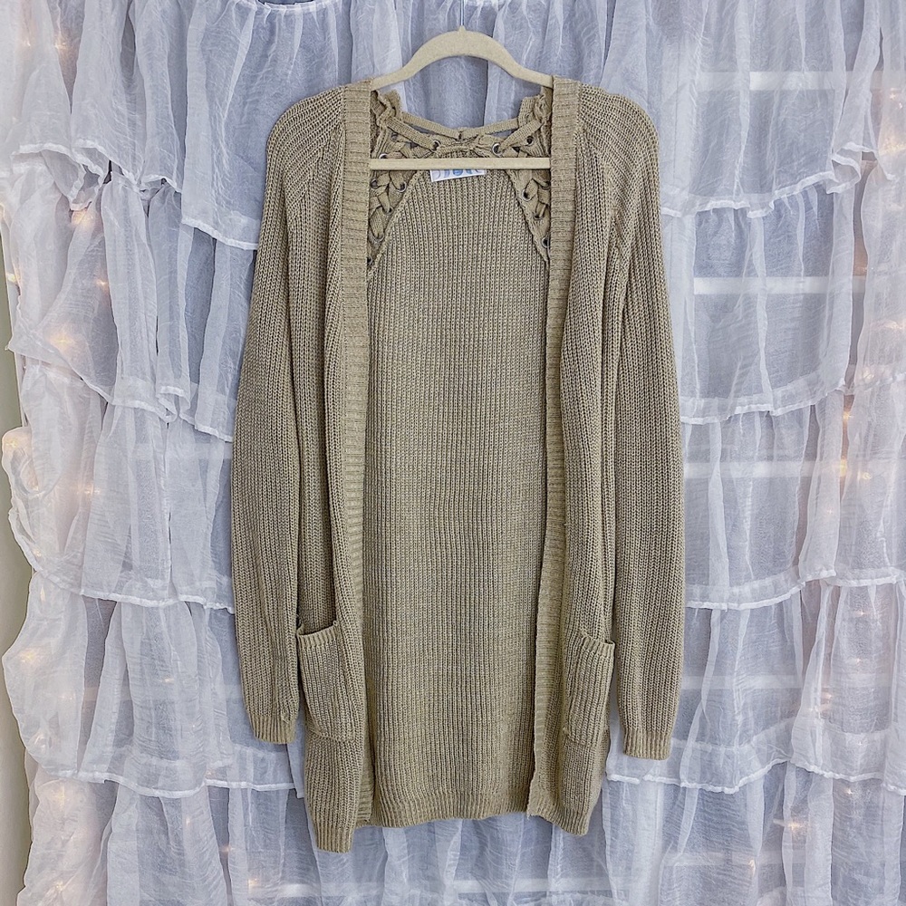 Lizard Thicket: Long, tan cardigan